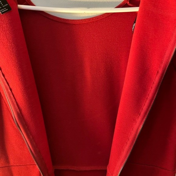 Little red dress - Picture 5 of 5